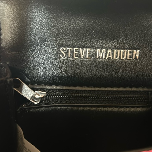 Steve Madden small hand/crossbody. Multi colored. NWT - Picture 6 of 7
